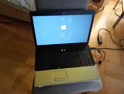 HP Compaq Presario CQ71 Notebook Hewlett Packard 17,3"" Display - Bild 1 von 4