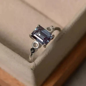 2.75 Ct alexandrite ring, solitaire rings emerald cut alexandrite 14k solid - Picture 1 of 5