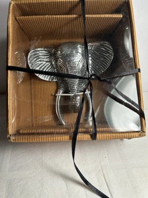 COLGADOR DE PARED/ABRIGO CABEZA ELEFANTE MONTADO Foto 1 de 4