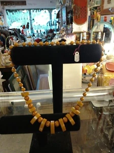 Bakelite Abstract Necklace - Picture 1 of 3