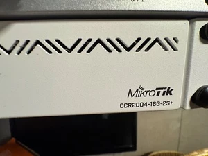 Microtik CCR2004-16G-2S+ - Picture 1 of 2