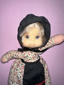 Vintage 1975 Mattel Grandma Mama Baby Beans Doll Black Bonnet & Apron - Picture 1 of 13