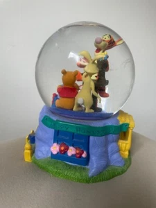 Raro Disney Winnie The Pooh Happy Hanukah Fiesta Musical Globo de Nieve Funcionando - Imagen 1 de 5