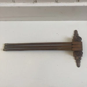 Antiker primitiver 3-armiger schwenkbarer Handtuchhalter Wandhalterung Holz - Bild 1 von 8