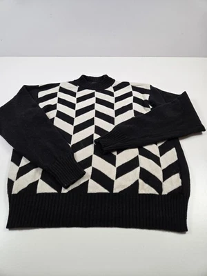 Hugo Boss Sweater Men's XL Black White Geometric Chevron Wool Knit Made Italy - Image 1 of 4
