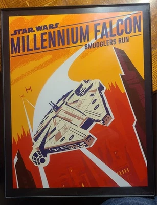 Póster Star Wars Millennium Falcon Smuggler Run auténtico Disney Studios 11x14 Foto 1 de 3