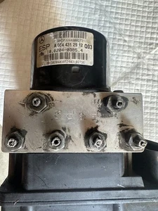 2002-2005 Mercedes-Benz C320 ABS PUMP A 004 431 29 12 Q03 OEM (93) - Photo 1/9