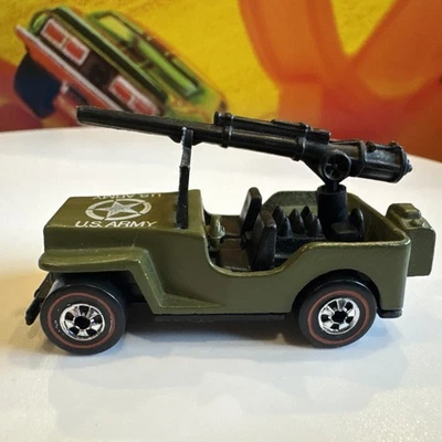 Hot Wheels U.S. Army Jeep Gunslinger 1970 Green Gunslinger Made in Hong Kong - Image 1 of 4