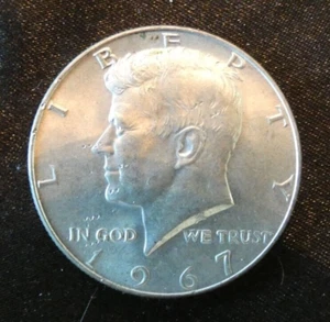 KENNEDY HALF DOLLAR 1967 - Picture 1 of 2