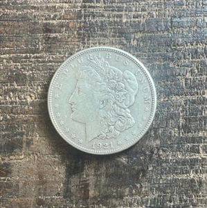 1921-S $1 US Morgan Silver Dollar - Picture 1 of 2