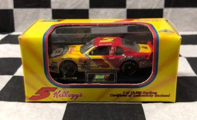 Terry Labonte #5 Kellogg's Honey Crunch 1996 Monte Carlo 1:64 scale Revell - Image 1 of 4