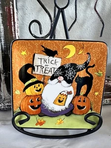 Certified Intl Susan Winget HALLOWEEN GNOME 6” Square Appetizer Plate NEW - Picture 1 of 3