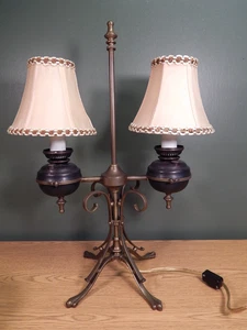 VINTAGE HOCHWERTIGE MESSING DOPPELLEUCHTE TISCHLAMPE MIT SCHIRMEN NACH WAHL - Bild 1 von 17
