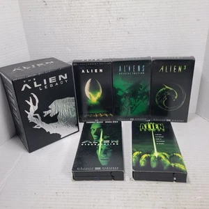 20th Anniversary Collection: The Alien Legacy (VHS 1999 5-Film Box Set) Complete - Foto 1 di 15