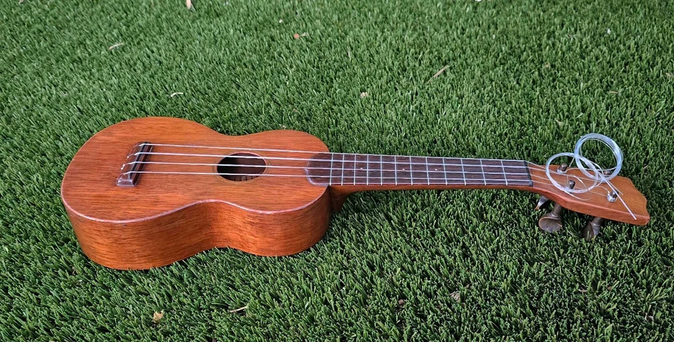 Antique C.F. Martin Type 0 Soprano Ukulele Mahogany 1920-1936 - Image 1 of 4