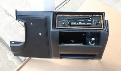 76 77 78 Mercury Capri  Center Dash Trim Panel w/ AC Control Panel , Ashtray — 第 1/4 张图片