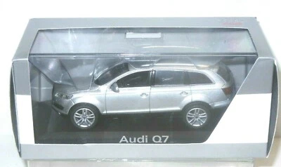 AUDI Q 7 - AUDI COLLECTION - 1:43 - OVP - SILBERMET. - Bild 1 von 2