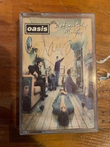 Oasis DEFINITELY MAYBE Cassette CCRE169 UK 1ST ISSUE 1994 signed by Damon Albarn - Picture 1 of 1