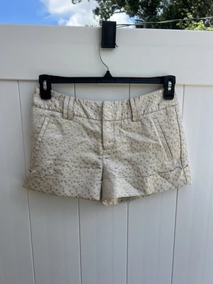 Pantalones cortos para mujer LC LAUREN CONRAD marfil dorado talla 2 Foto 1 de 4