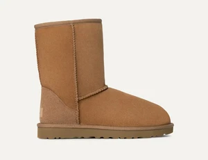UGG Classic Short II Damenstiefel in Kastanie, Größe 11, 1016223 gebraucht, in einwandfreiem Zustand - Bild 1 von 2