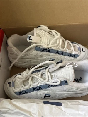 Vintage NEW  Fila 98% leather women’s 8.5 sneaker NIB. Same day shipping. - Image 1 of 4