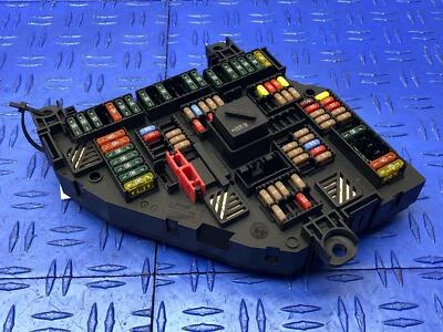 BMW 740I 2011 maletero trasero motor caja de fusibles distribución de energía conexión OEM Foto 1 de 4