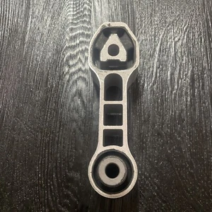 Fit for Fiat 500 2012-2019 Engine Torque Strut Isolator 68081614AD - Picture 1 of 6