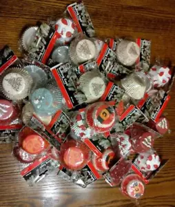 Chef Craft Christmas Standard Cupcake 2" Liner Paper Muffin Cup Mix Lot 2000 Ct. - Picture 1 of 7