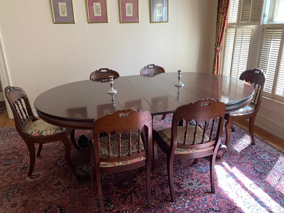 Muebles de comedor victorianos antiguos de caoba Foto 1 de 4