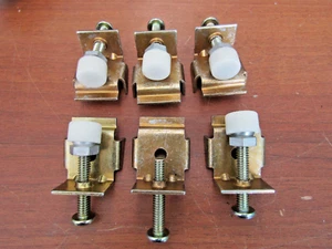 🔥6) ALLEN BRADLEY 2711 PANELVIEW MOUNTING CLIPS LOT OF 6 77135-166-51 - Picture 1 of 6