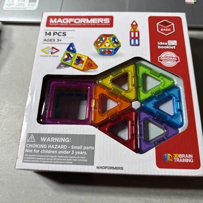 Magformers Basic Magnetic Construction Set 14 Pc Triangles & Squares + Idea Book - Image 1 of 2