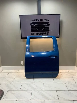 Водительская задняя дверь двойная кабина 14-18 SILVERADO / SIERRA 1500 15-19 2500 /3500 - Изображение 1 из 4