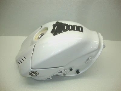 17-20 YAMAHA YZF R6 GAS TANK FUEL CELL PETROL RESERVOIR OEM 2017-2020 2020 - Image 1 of 4