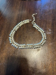 Monet zweifarbige Damen Halskette in Blattform  - Bild 1 von 4