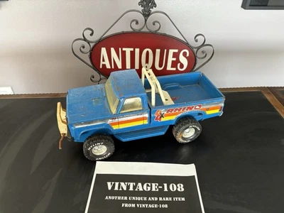 Camioneta pickup Chevy 4X4 de acero prensado Nylint carrocería cuadrada con cabrestante  Foto 1 de 4