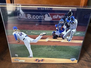 Foto firmada por Noah Syndergaard 60 ft 6" 16x20 Serie Mundial 75/100 Steiner Mets - Imagen 1 de 5