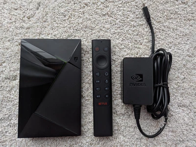 NVIDIA SHIELD TV Pro (2019) 4K HDR Streaming Media Player - Schwarz - Bild 1 von 3