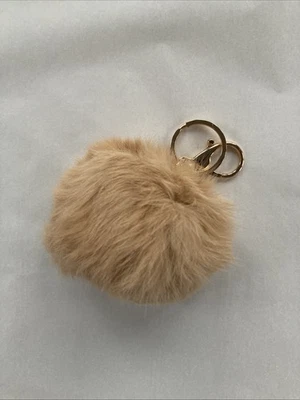 Chaveiro de pele Pom Pom ou chaveiro de carro. - Imagem 1 de 2