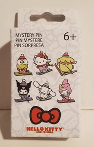 LOUNGEFLY HELLO KITTY SANRIO BLINDBOX MYSTERY ANSTECKNADEL SKI SKI SERIE - Bild 1 von 2