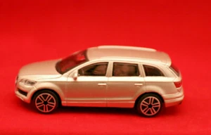 ++Audi Q7++Maßstab 1:43** Bburago**Street Fire++neu - Picture 1 of 4
