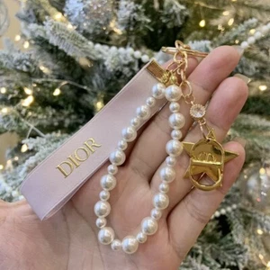 2025 Dio VIP Gift Pink Holiday Ribbon Key Ring/Pearls&Stars Key Chain Bag Charm - Picture 1 of 5