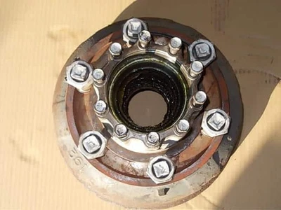 ISUZU Forward 2006 Rear Left Hub Drum Assembly 1423110711 [Used] [PA01776004] - Image 1 of 4