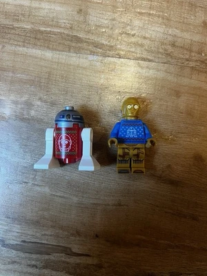 Lego Star Wars Christmas Sweater C-3PO Protocol Droid and R2-D2 Astromech Droid - Image 1 of 4