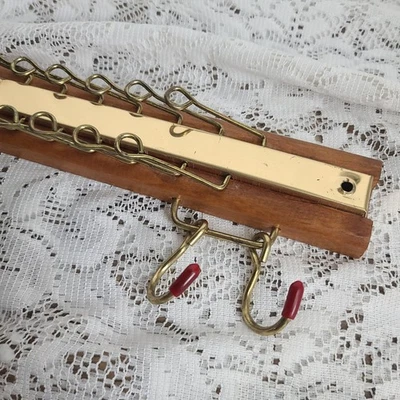 Organizador de armario bufanda cinturón lazo montaje en pared madera y metal dorado vintage 24 ganchos Foto 1 de 4