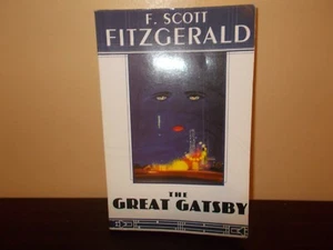The Great Gatsby by F. Scott Fitzgerald Trade Paperback Edition 2004 - Picture 1 of 1