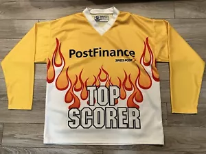 Swiss PostFinance Torschützenkönig Schweden Hockey Trikot Large LG Herren » - Bild 1 von 3
