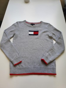 Tommy Hilfiger with Vintage Jumpers 