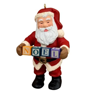 Santa 1999 Hallmark Noel Christmas Ornament Blocks Santa Decor Holiday Season Fu - Bild 1 von 7