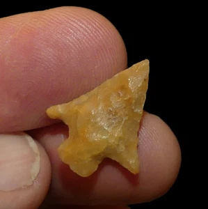 COLUMBIA PLATEAU WASHINGTON TRANSLUCENT INDIAN ARROWHEAD ARTIFACT COLLECTIBLE - Picture 1 of 6