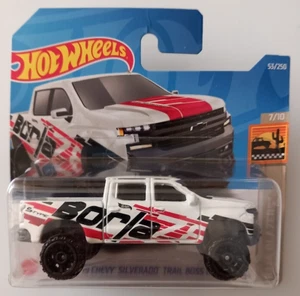 ´19 CHEVY SILVERADO TRAIL BOSS LT White HOT WHEELS BAJA BLAZERS 7/10 Mattel New - Picture 1 of 4